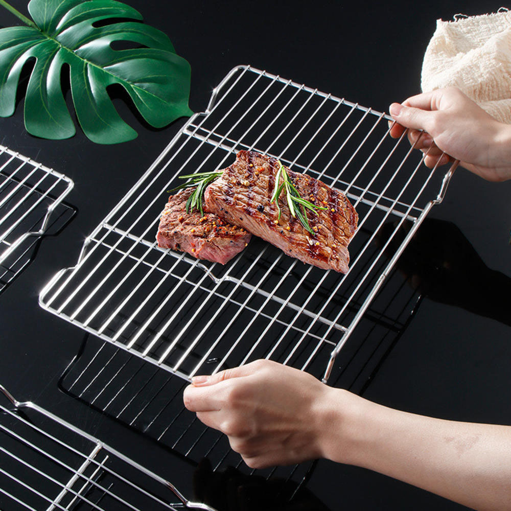 Kitchen Gadgets Worth Buying - Mata z siatki do grilla ze
