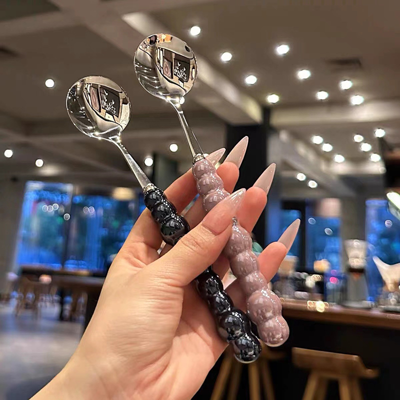 Łyżka z perłowym uchwytem Łyżk – Kitchen Gadgets Everyone Needs recenzja i cena